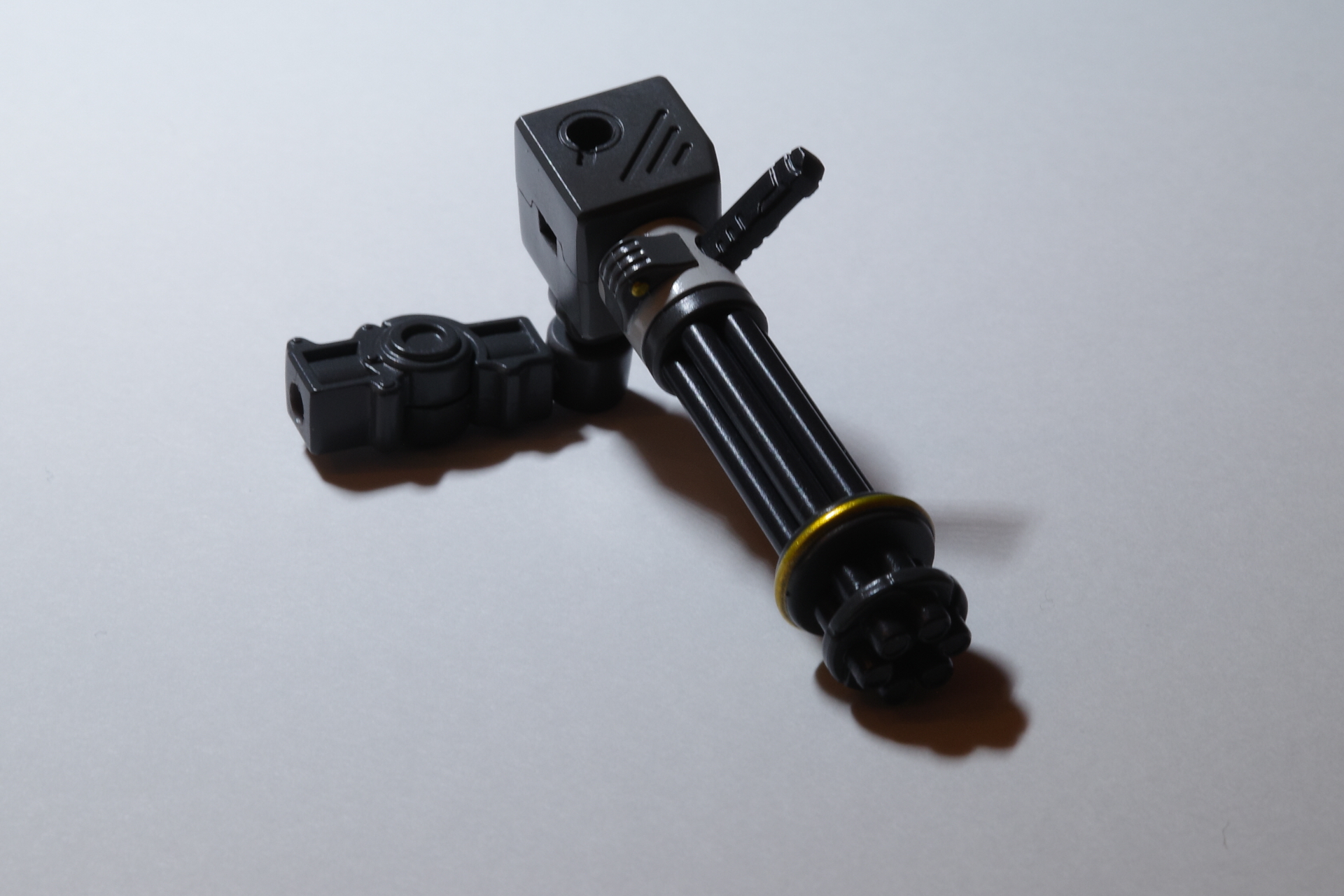 デスクトップアーミーアイギス。ガトリング砲。