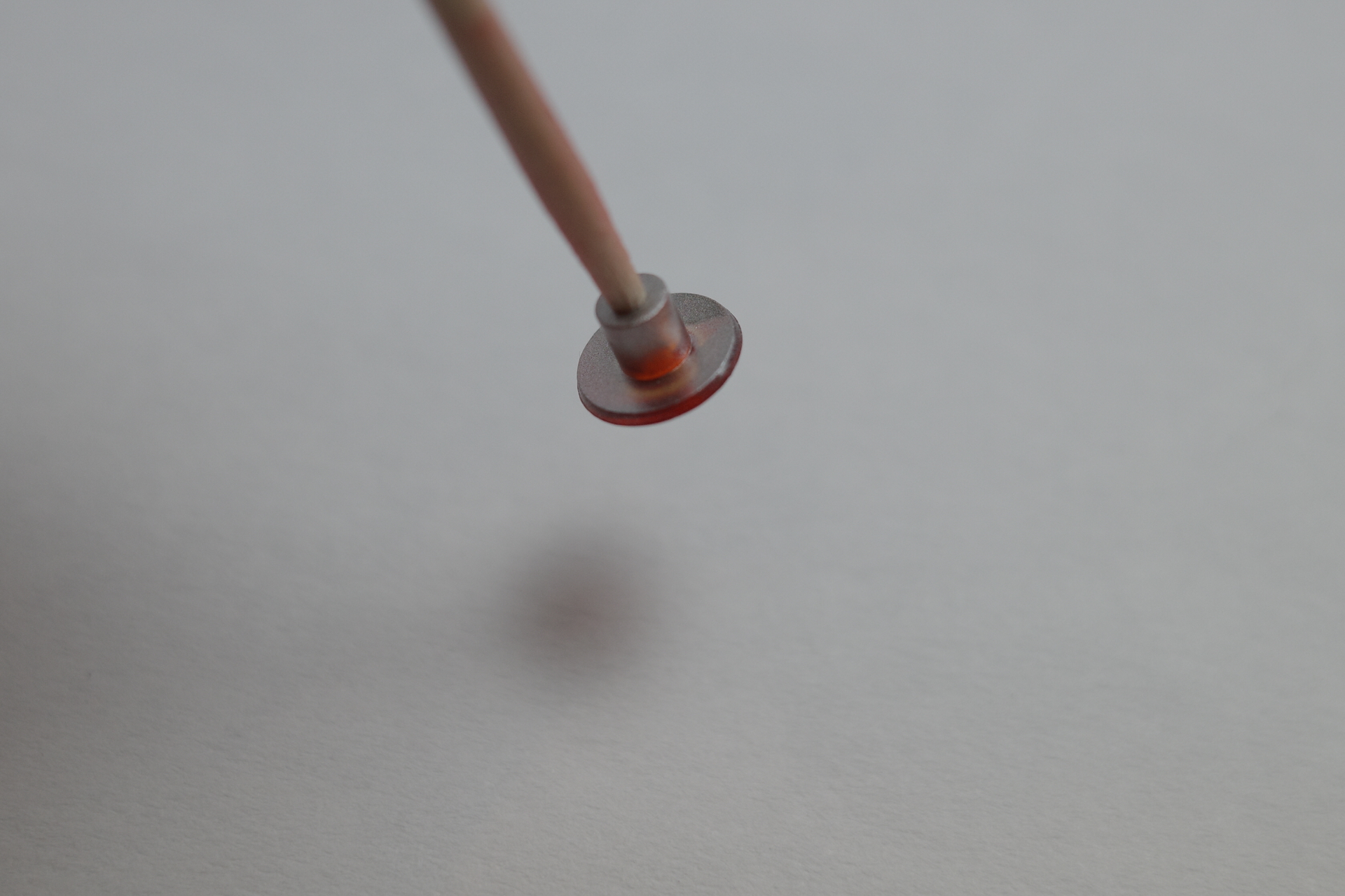 車体のライトはシルバーを吹いてそれっぽく