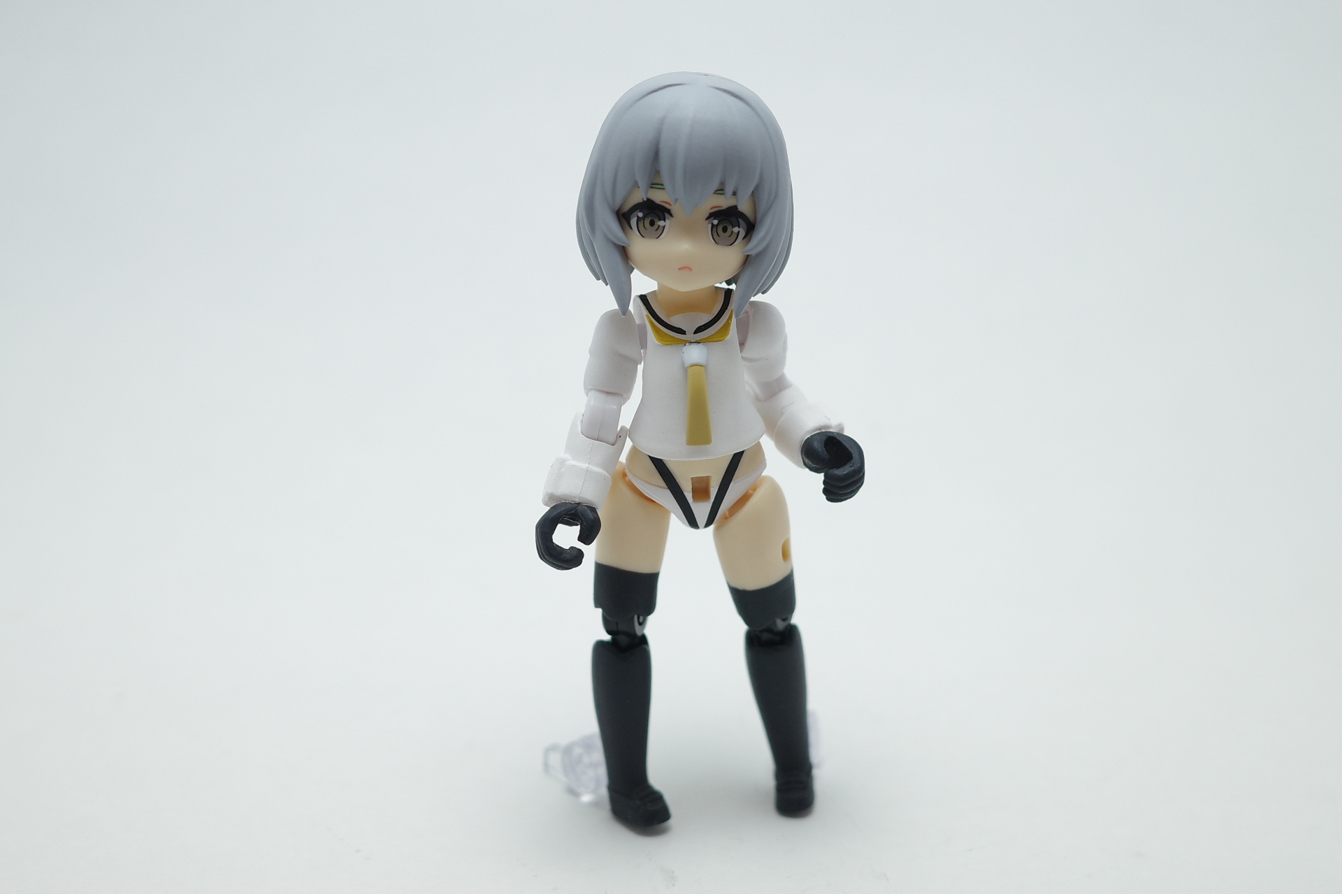 重兵装型女子高生陸 謎のパンツベルトともばっちり