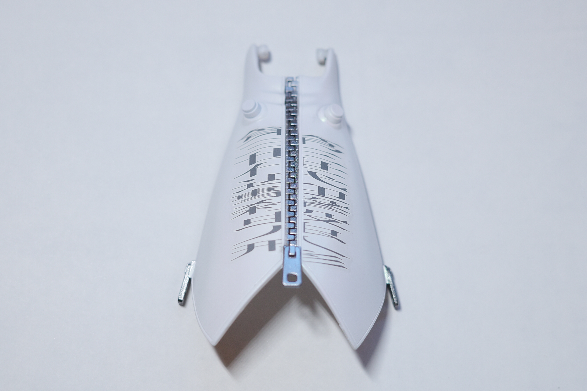 ペストXさん完全にデカールがずれている。